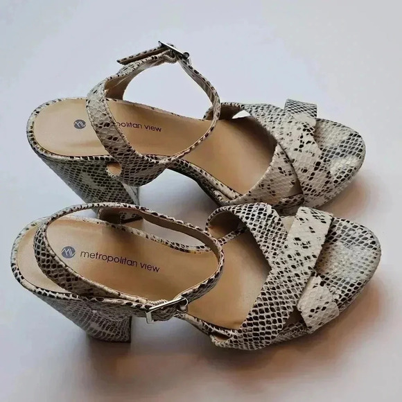 metropolitan view heels - Picture 3 of 12